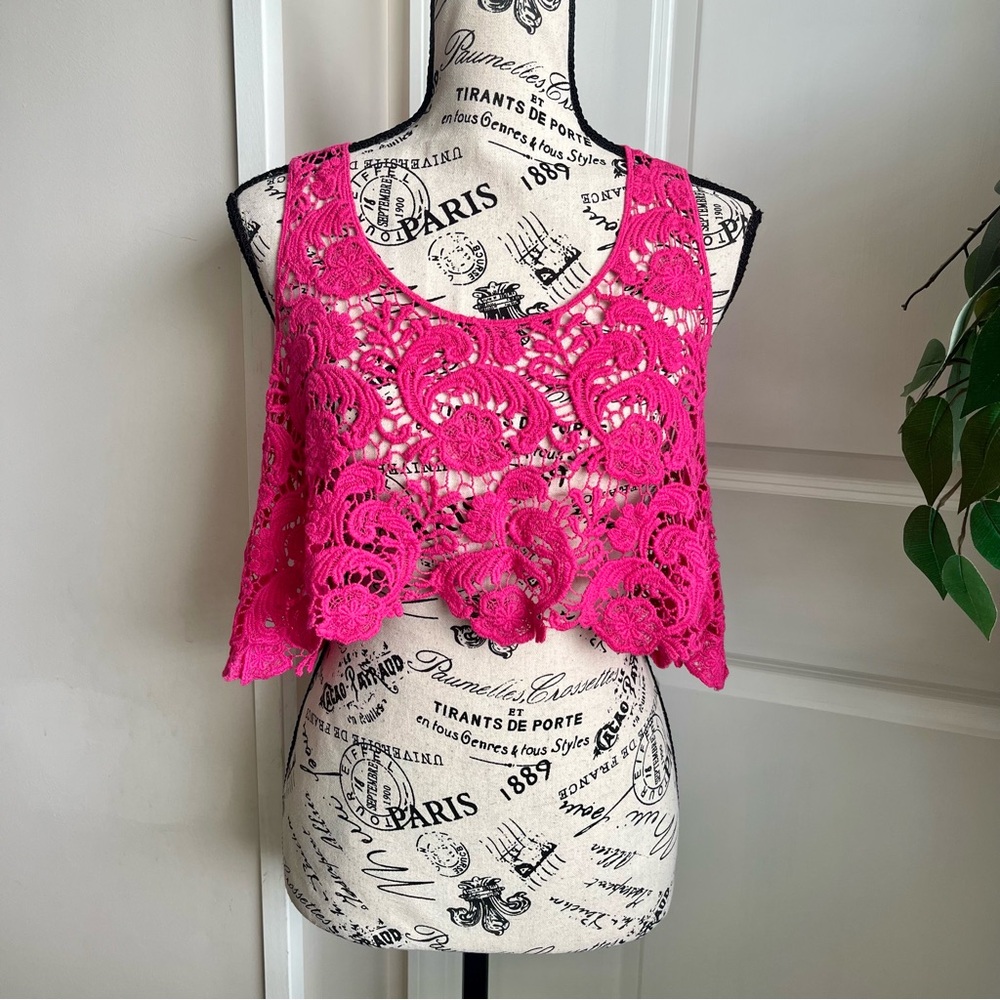 Demanding Sleeveless Crochet Crop Top Pink Sz M